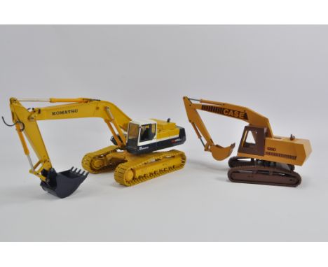 Scarce Guisval Komatsu PC 400LC 1/32 Scale Excavator plus Conrad Case 1280. Both Excellent. (2)