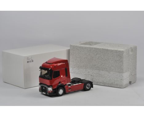 Scarce Eligor 1/24 Scale Renault T480 Tractor Unit. Limited to 250 pcs. Near Mint in Box. 