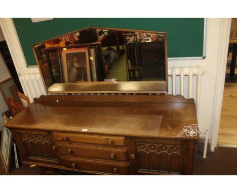 AN OAK DRESSING TABLE