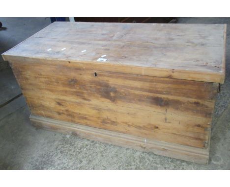 19th Century pine trunk with metal carrying handles. (B.P. 21% + VAT) 