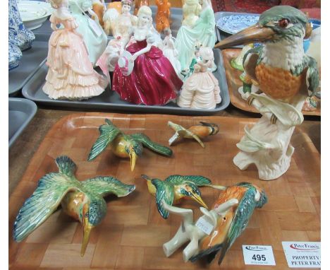 Tray of ceramic kingfishers to include: three Beswick flying wall plaque kingfishers, (one has broken wing), two Goebel kingf