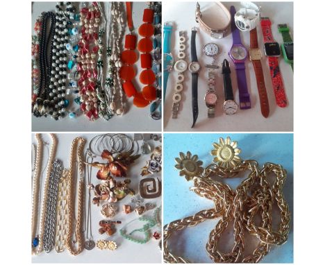 Vintage costume jewellery, not all photographed, to include silver items, bead and gold tone necklaces, brooches and fashion 