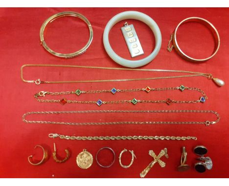 A small quantity of jewellery to include rolled gold and gold plated items, a pair of silver and black jet cufflinks, a green