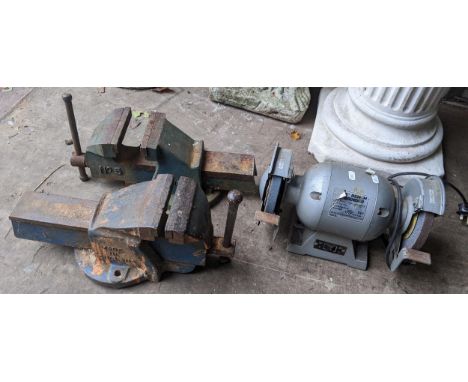 A 6" bench grinder, together with two bench vices Location:If there is no condition report shown, please request