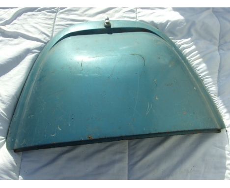 VW Beetle Engine Lid Smooth Non Vented , no number plate light 