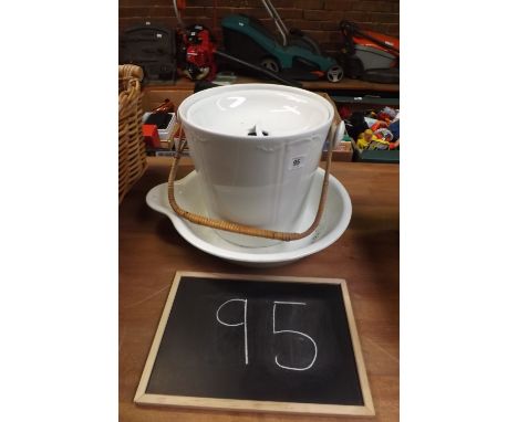 A WHITE CERAMIC SLOP BUCKET WITH BAMBOO CARRY HANDLE &amp; A WHITE CERAMIC SLIPPER BOWL