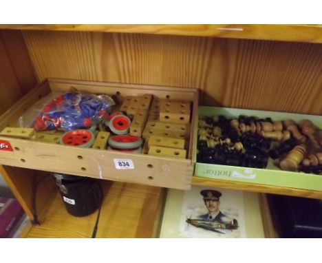 A CHILD'S BRICK BUILDING KIT &amp; A QTY OF WOOD CHESS PIECES