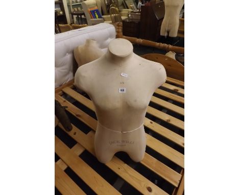 JACK WILLS HALF TORSO MANNEQUIN (NO ARMS)