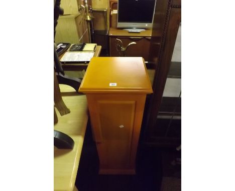 MODERN LIGHT WOOD CD STORAGE CABINET
