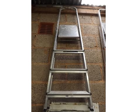 4 STEP ALUMINIUM STEP LADDER