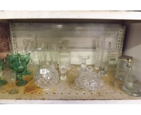 A SHELF OF MIXED GLASSWARE INCL; A GLASS STATUE &amp; DECANTERS 