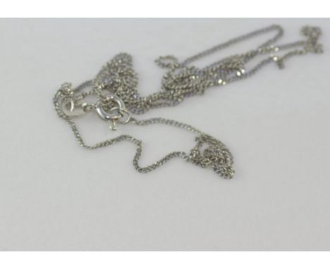 9ct white gold fine chain weight: approx 1.0 grams,size: approx 45 cm length