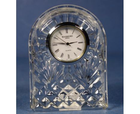 Waterford crystal small clock quartz movement. Untested. Height 9cm approx.