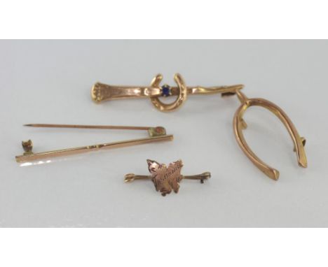 Four vintage 9ct gold brooches (one missing pin), total weight: approx 4.35 grams