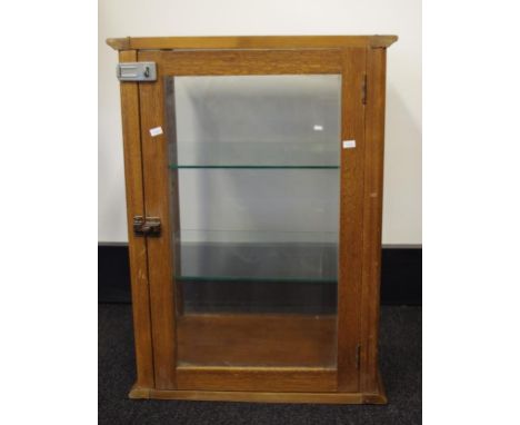 Vintage wood & glass shop display case with 2 removable glass shelves. Height 68cm Width 44cm Depth 36cm approx.