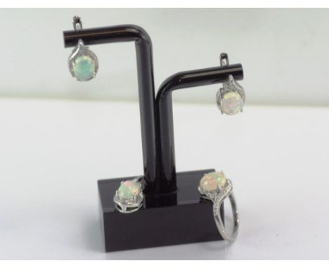 Silver opal pendant, ring and earring set size: approx M-N/6