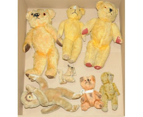Collection of seven x vintage teddy bears and animals, includes: Chad Valley golden mohair teddy bear, 16"/41cm; woollen monk