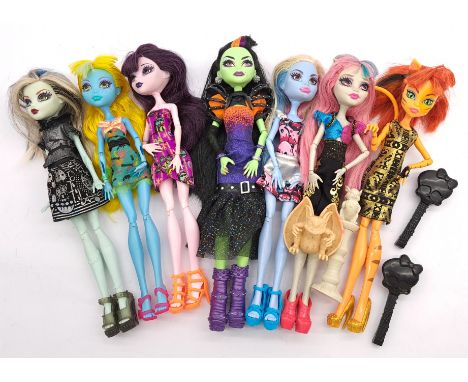 Mattel Monster High Doll Group Including: (1) Casta Fierce Witch, (2) Abbey Bominable, (3) Rochelle Goyle, (4) Frankie Stein,