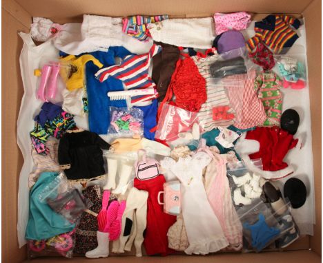 Mixture of vintage and more modern doll clothing, includes: Pedigree Sindy, Mattel Barbie, Palitoy Pippa, etc; Poor to Good P