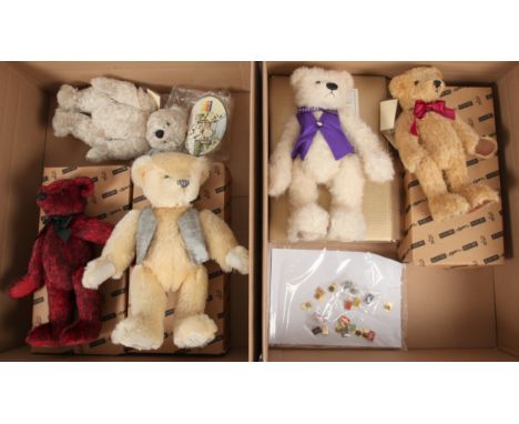 Dean's Ragbook Membership Bears and badges, etc: (1) 2005 Silver Member's bear, boxed; (2) Ruby - 2005 Members only bear, wit