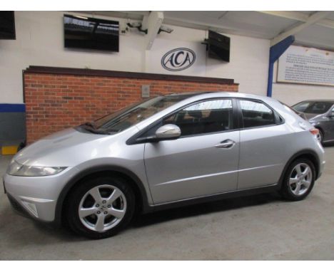 Make &amp; Model: Honda Civic ES I-VTECDate of Reg: FY58 TYPColour: Silvercc: 1799MoT: 09-08-2021Fuel Type: PETROLMileage: 12