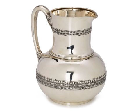   Pitcher/ Gr. Wasserkrug  mit indianischem Dekor, Tiffany wohl um 1900. Sterlingsilber. Kugeliger Bauch m. hohem, zylindr. H