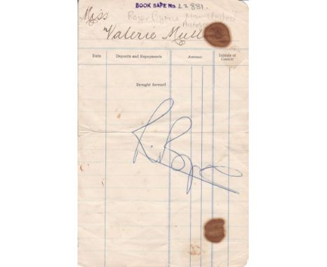 ROGER BYRNE / MANCHESTER UNITED / AUTOGRAPH          A small sheet of accounts paper which has been signed by Roger Byrne who