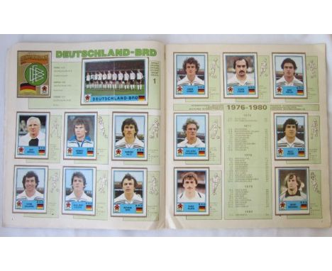 EUROPA 80 PANINI    Panini album complete with stickers, Europa 80, all stickers included, scarce item, slight creases, no wr