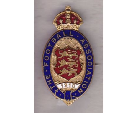 FOOTBALL ASSOCIATION 1910    Gold and enamel badge with coronet and Three Lions in enamel and "The Football Association " ins
