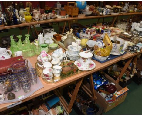 Four trays inc. 19th century teawares, books, hen egg basket, 19th century painted glass light shade, Carlton ware leaf dish 