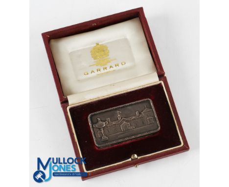 1989 Ryder Cup Player / Captains Gift Silver Box depicting a Castle-Top style design to lid of the Belfry with Ryder cup to l