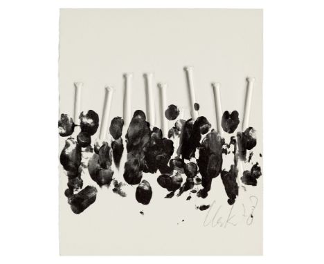 Günther Uecker.  (1930 Wendorf). 1 Lithographie mit Prägedruck aus: Kein Fehler im System. 1978. Auf schwerem Velin. 14 x 18 