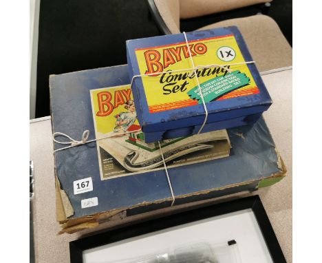 BAYKO BUILDING SETS
