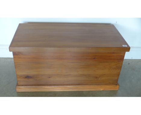 A hinged lidded trunk - 86cm x 43cm x 43cm high