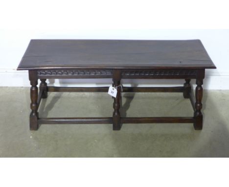 A 1930's antique style oak bench - Height 47cm x 107cm x 34cm 