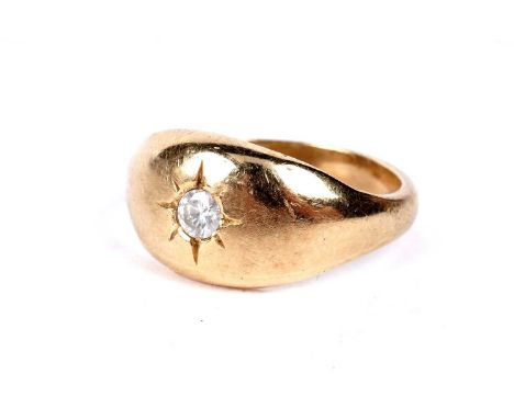 A star set diamond ring, in 18ct yellow gold, size K, 3.6g gross.