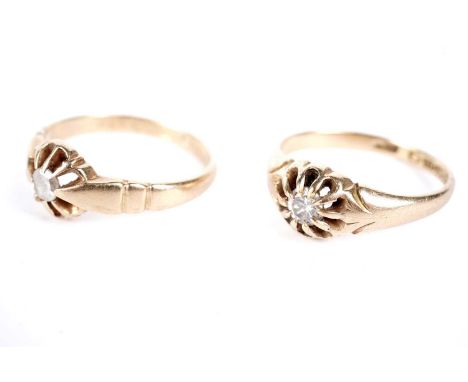 An Edwardian diamond single stone ring, in 18ct yellow gold, size K, 3.1g gross; and an early 20th Century rose cut diamond s