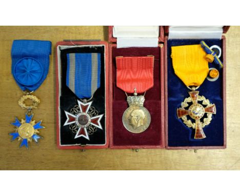 * Foreign Medals. A mixed collection of medals, mostly Norwegian and Romanian, including Prussian silver Merit Cross, in case