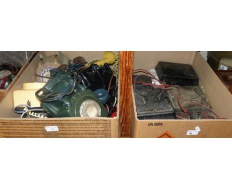 A quantity of vintage telephones (2)