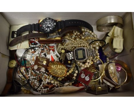 Jewellery & watches - a vintage Services stainless steel cased watch head;  an Art Deco tank watch;  others Casio quartz etc;