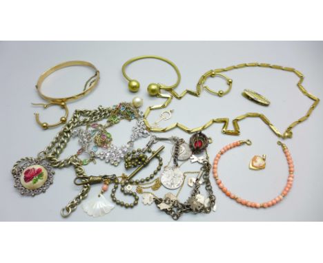 Vintage jewellery including a coral bracelet, a '1/5th 9ct bronze core' bangle, etc. 