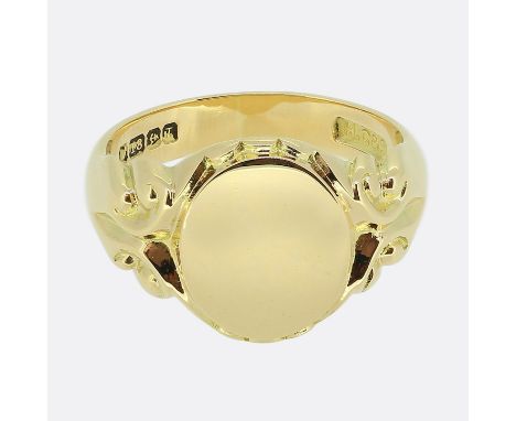 Vintage Plain Oval Signet Ring Weight:Â&nbsp;12.0 grams Ring Size:Â&nbsp;R (59) Face Dimensions:Â&nbsp;13mm x 11mm Band Width