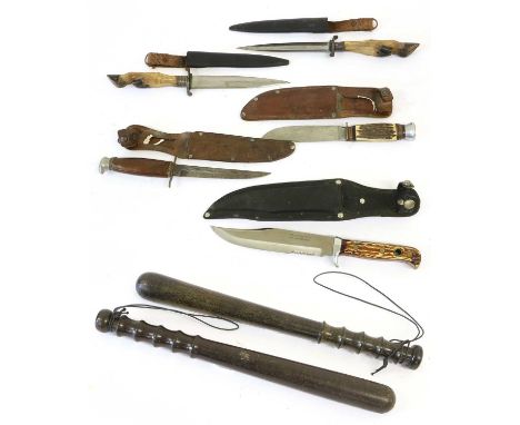 A Pair of Early 20th Century German Hunting Knives, each with 15.5cm single edge steel blade, recurving steel crossguard, rin