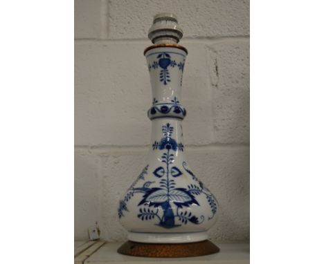 A Meissen Onion pattern lamp base.