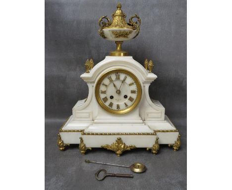 A WHITE MARBLE BELL STRIKE MANTLE CLOCK BY HENRI MARC PARIS, with ornamental gilt bronze furniture, overall H 39 cm
