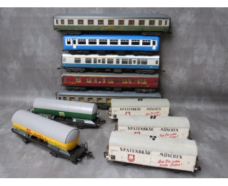 FIVE LIMA O GAUGE CARRIAGES, together with two Lima tankers and three covered carriages