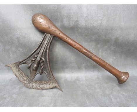 AN AFRICAN SONGYE (KUBA) AXE, having a copper bound handle, 41 x 28 cm