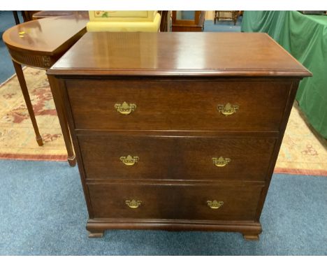 AN ANTIQUE OAK THREE DRAWER CHEST, raised on shaped bracket feet, H 87 cm, W 85 cm, D 48 cm