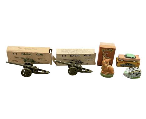 Two 4:7 scale boxed naval gun models, a vintage Japanese tinplate clockwork leaping frog, a boxed Dinky Toys Plymouth Plaza m