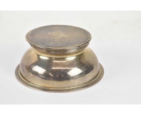 CARRINGTON &amp; CO; an Edward VII hallmarked silver desktop inkwell, with 'A.G.N from H' to the top, with heavy glass intern